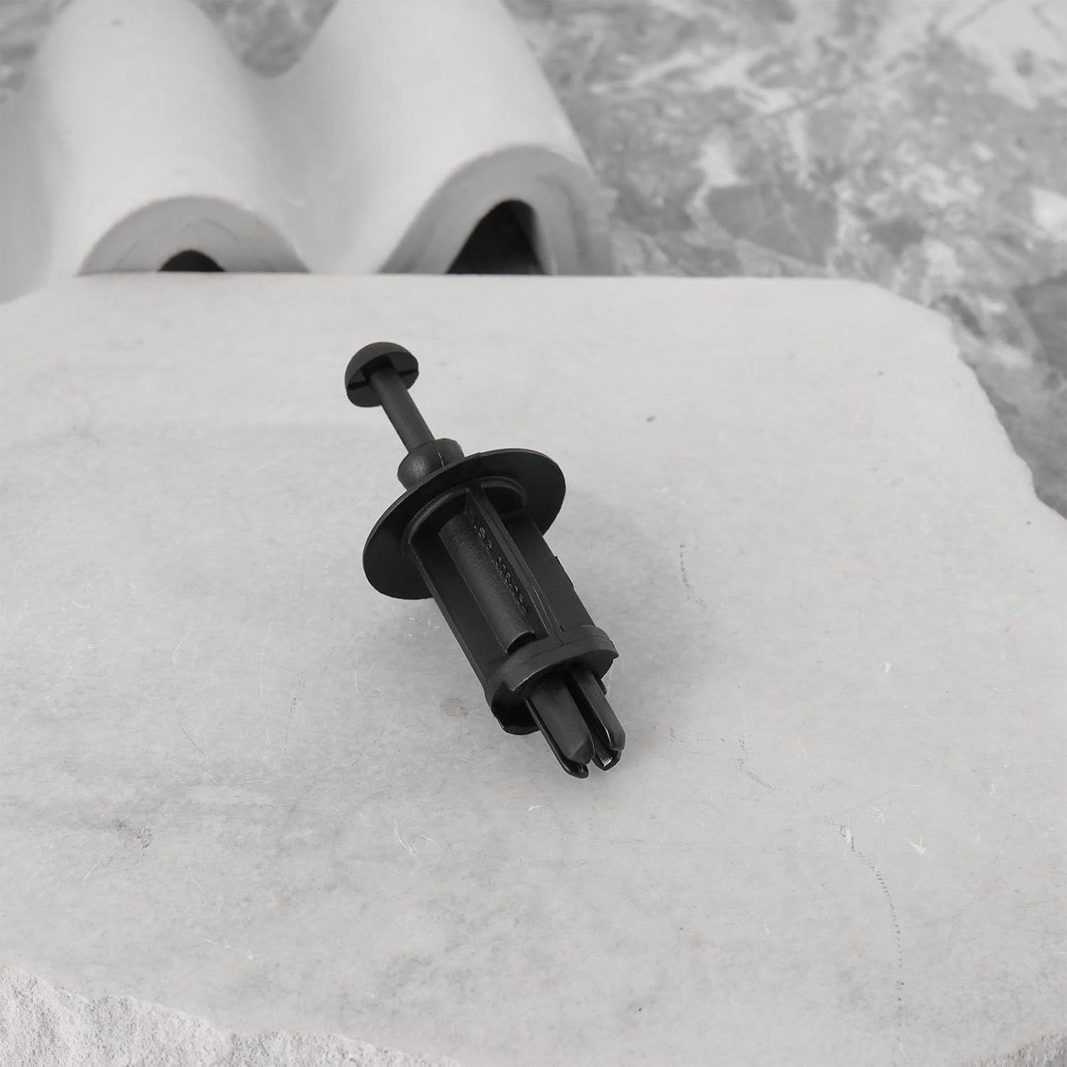 Emsea 2Pcs Tailgate Trim Panel Hanger Buckle Rear Trunk Hood Replacement Part BHN968301 BHN9-68-301 Commpatible with 3 CX-30 CX3 Cx4