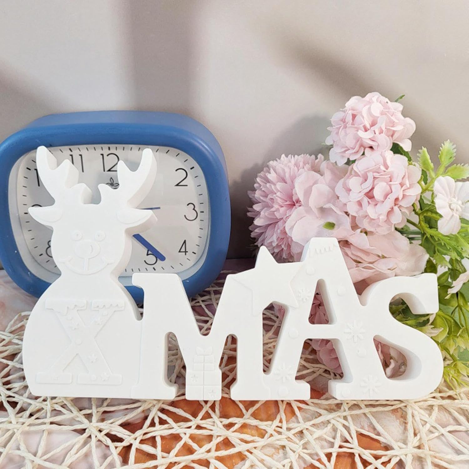 Christmas Deer Silicone Mold, Silicone Christmas Elk Soap Casting Mold, Holiday Baking Supplies, Nonstick Reusable Candy Mold for Chocolate, Candy, Soy Wax Candle image number 5