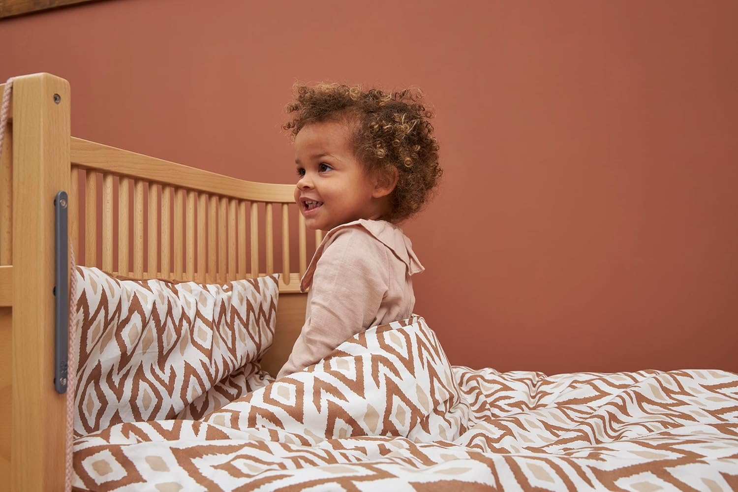 Meyco Baby Bedding Ikat Junior Bed (Breathable Material, 100% Cotton Duvet Cover + Pillowcase, Machine Washable and Tumble Dry, 120 X 150 Cm), Sand/Toffee