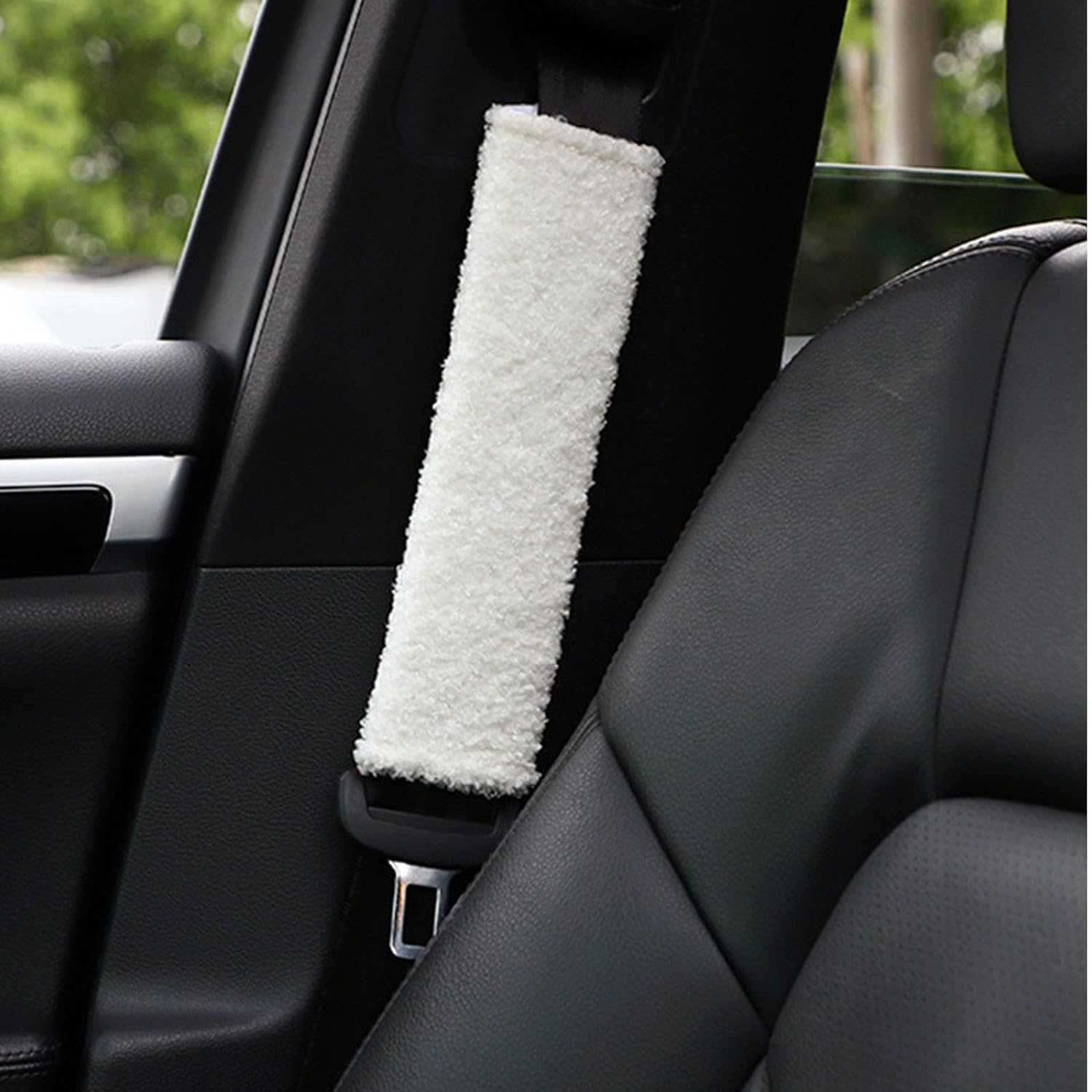 Car Seat Belt Covers, Faux Lamb Plush Shoulder Pads Safty Belt Covers Auto Seatbelt Protector Backpack Strap (2 Pcs)