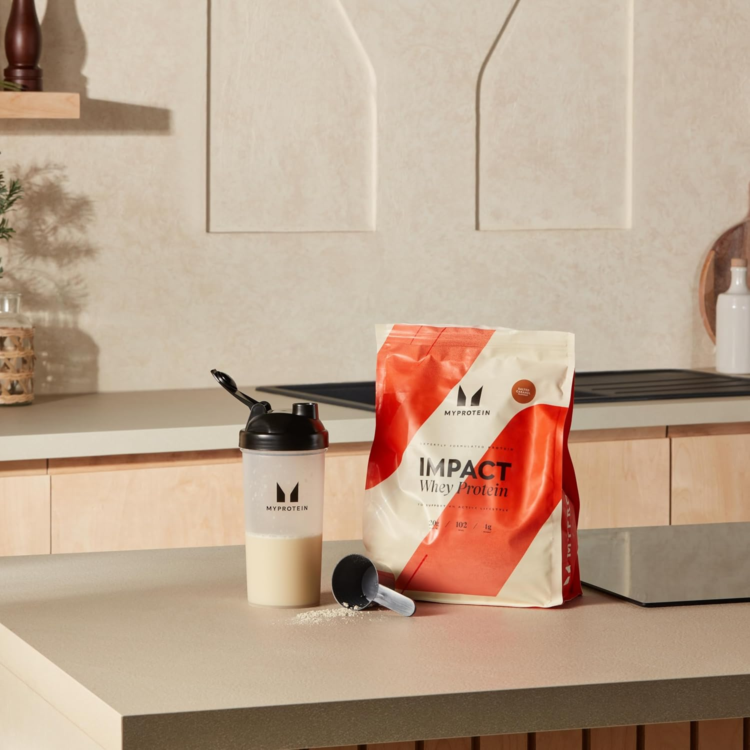 Myprotein Impact Whey Protein Powder &ndash; 1Kg - 21.7G of Protein per Serving, Supports Muscle Building, Recovery & Lean Muscle Maintenance &ndash; 33 Servings (1Kg, Vanilla) image number 4