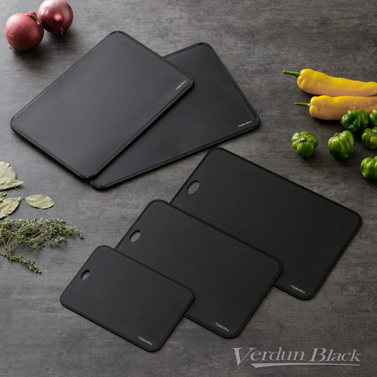 Shimomura Kougyou VB-615 VB-615 (Amazon.Co.Jp Exclusive) Shimomura Industry Anti-Bacterial Cutting Board, Made in Japan, Verdun Black Soft Sheet Cutting Board, S, Black, Lightweight, Made in Niigata image number 1