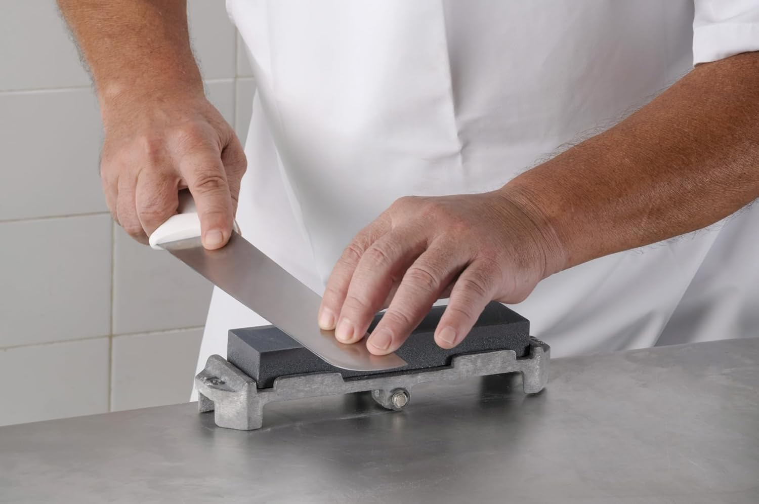 Starrett Sharpening Stone Double Sided 120 and 320 Grit 8" (200Mm) - KBKS1, Grey image number 4