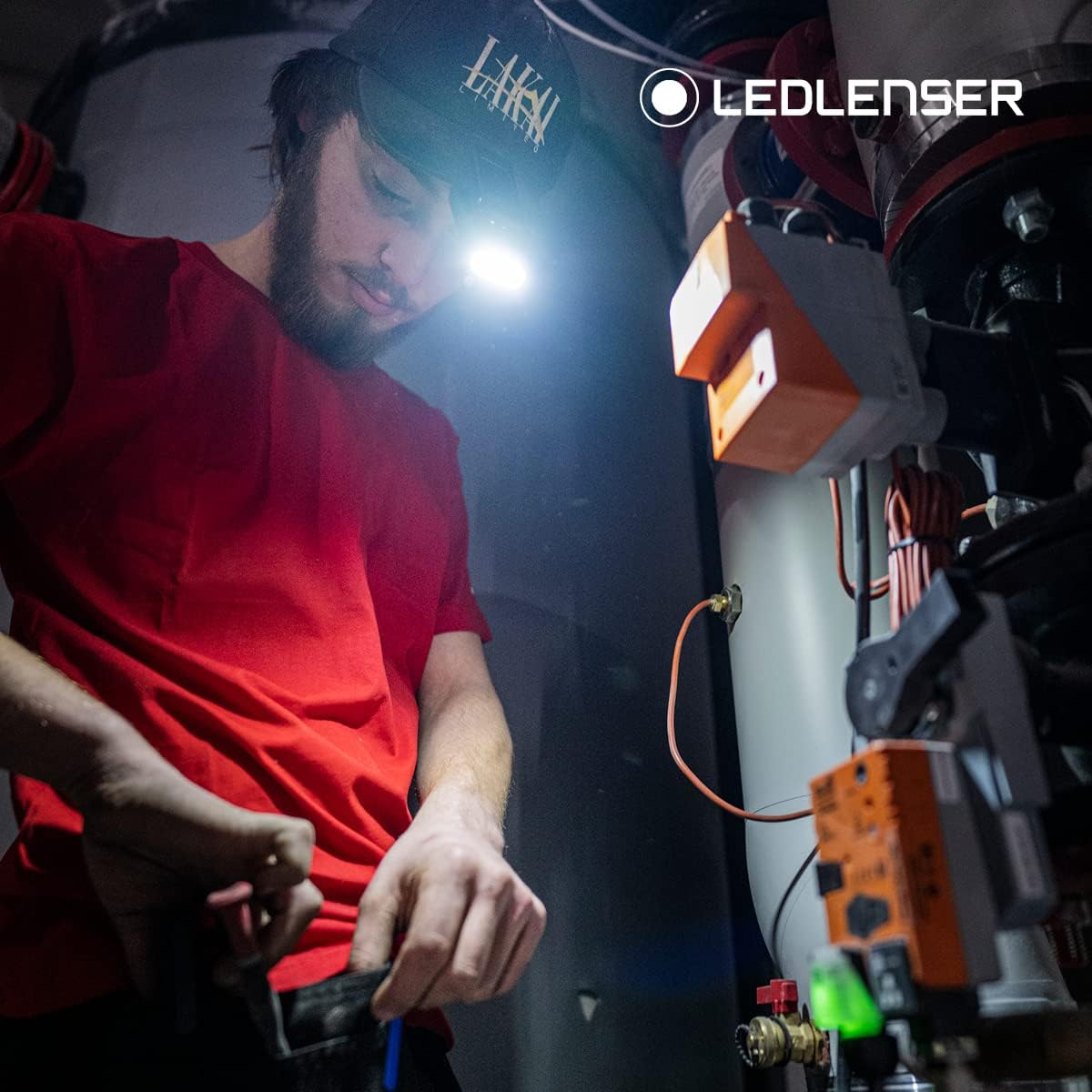 Ledlenser W1R Work, Portable LED Light, Torch with 220 Lumens, Inspection Torch, Rechargeable Lights,7 Hours Burn Time, USB Work Light or Work Lamp Hand Tools, Black