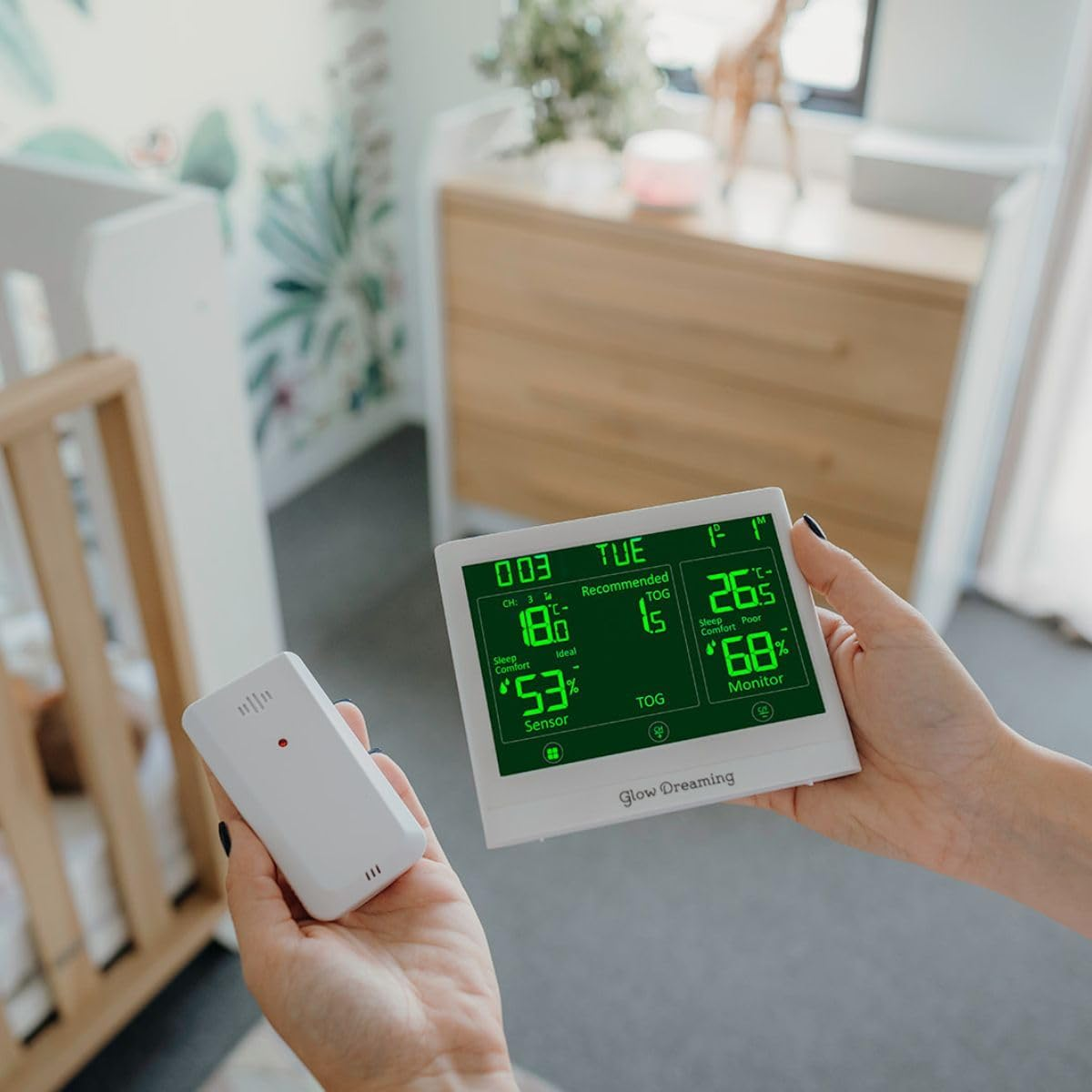 Glow Perfect Sleep Sensor - Baby Room Monitor, Temperature & Humidity Sensor, Sleep Suit for Newborn to Toddler image number 2