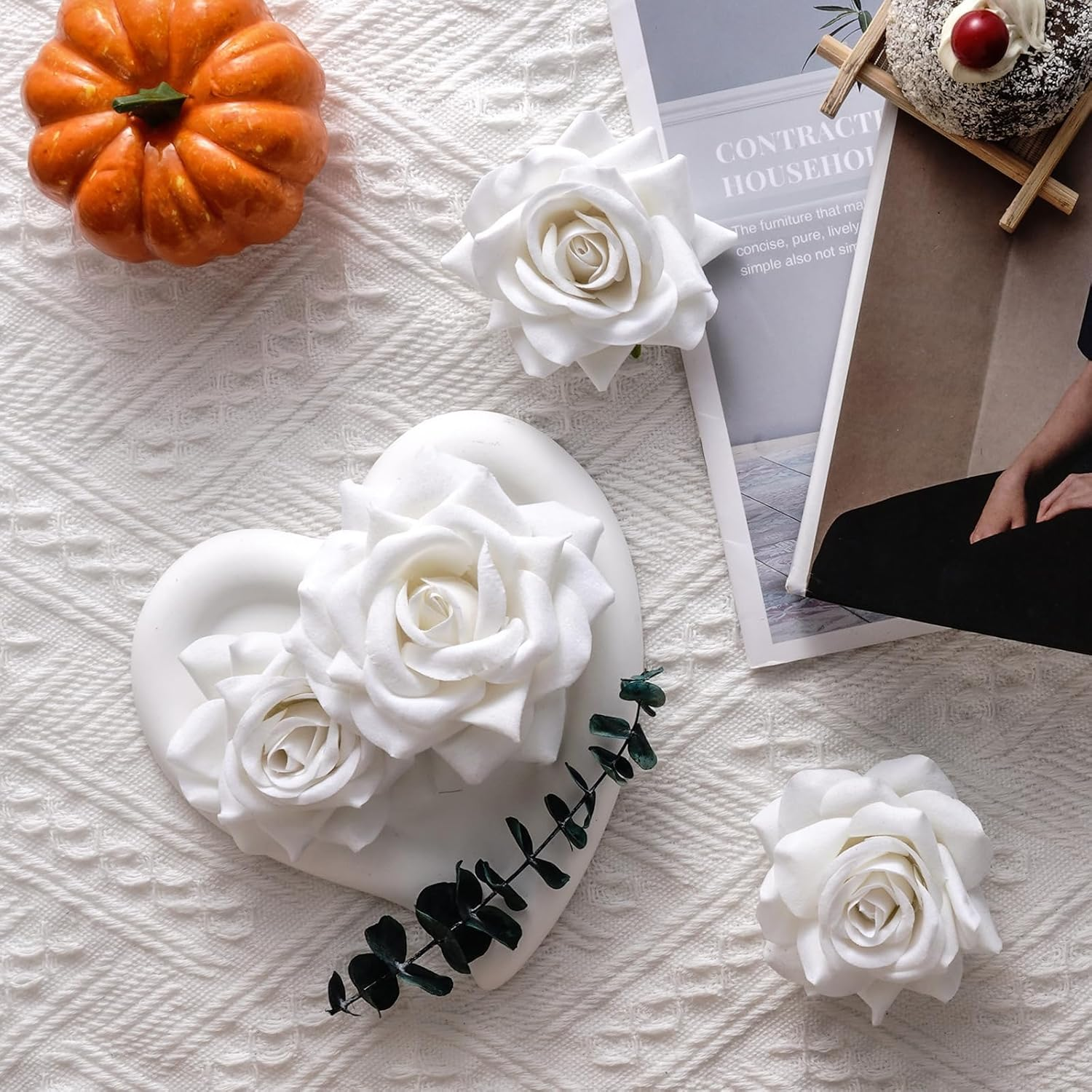 Pack of 3 Rose Hair Clips, Rose Flower Hair Clips, Red Rose Brooch Flower Clips, for Women, Girls, Party, Wedding, Valentine'S Day, Masquerade, Carnival (White) image number 4