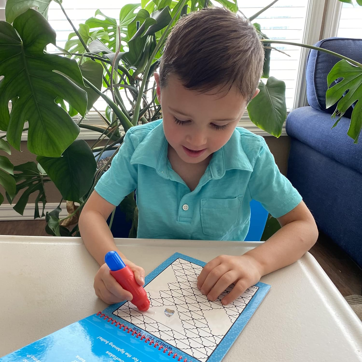 Melissa&Doug 40177 Water Wow Vehicle Pathways | Activity Pad | Travel | 3+ | Boy or Girl image number 3