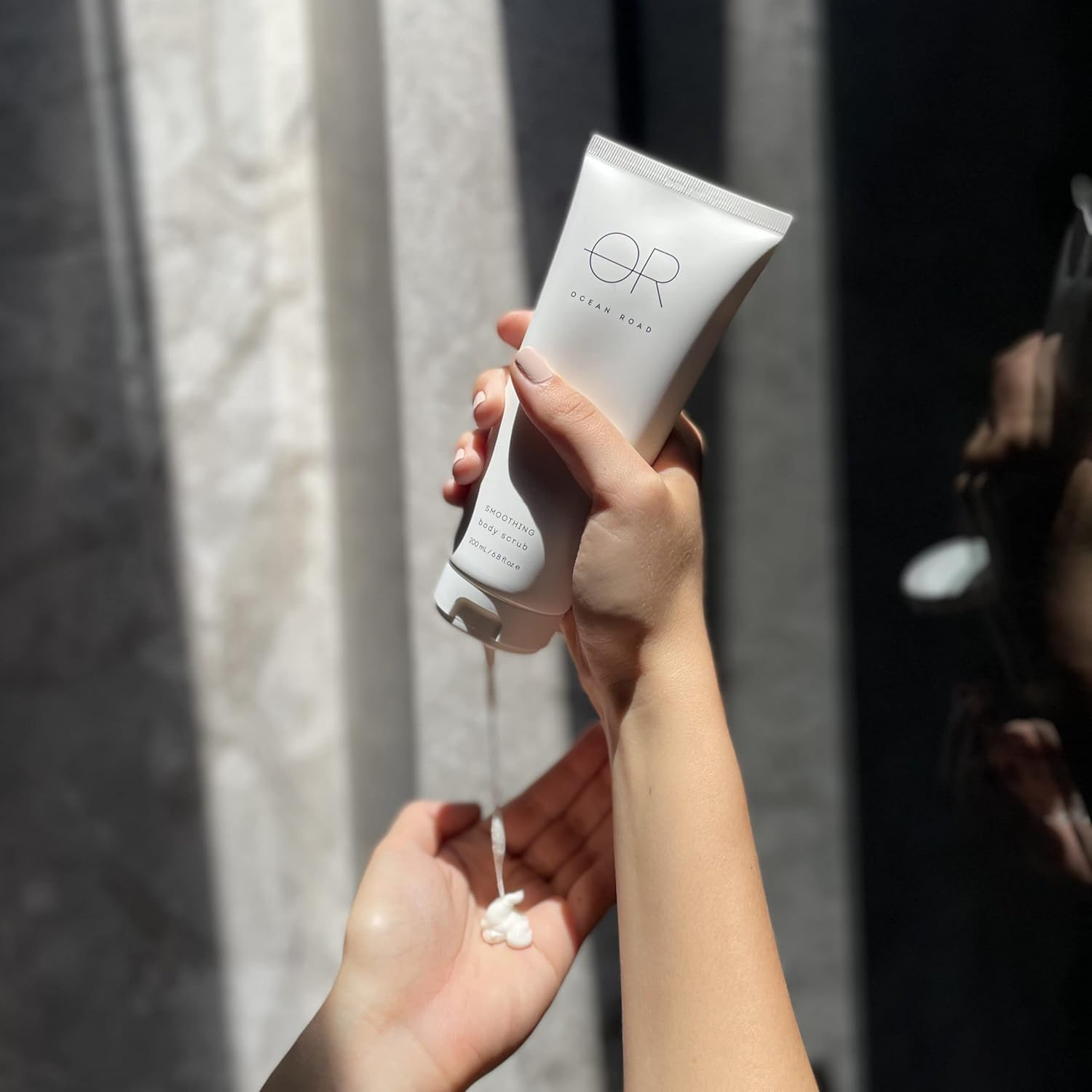 Ocean Road White Body Scrub 200Ml &ndash; Gentle Exfoliating Scrub with Detoxifying Red Seaweed & Antioxidant Australian Botanicals &ndash; Ethically Sourced, Vegan, Sustainable Skincare for Smooth, Youthful Skin image number 6