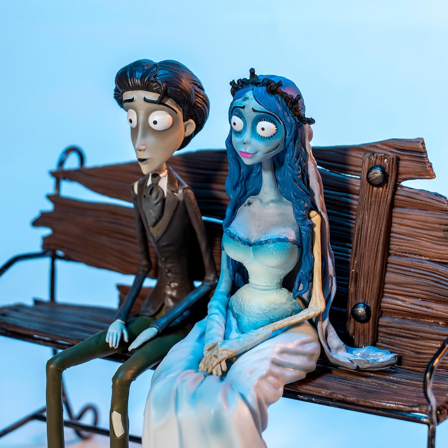 Corpse Bride - Victor and Emily on Bench 1:10 Scale Figure Set