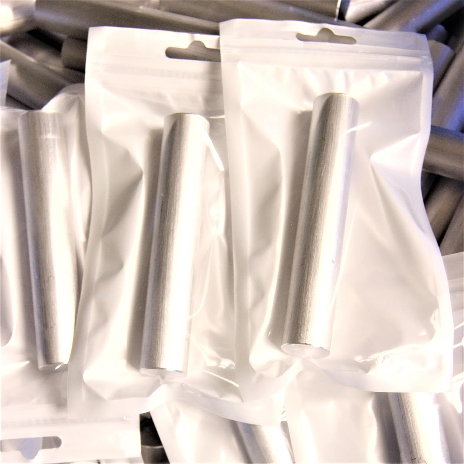 99.99％ Magnesium Metal Rod, High Purity Mg Bar for Fire Starter, Survival Emergency, Sparks Accessory for Outdoor Travel Camping Hiking 3.5" Long X 0.63" Diameter (900Mm X 16Mm)