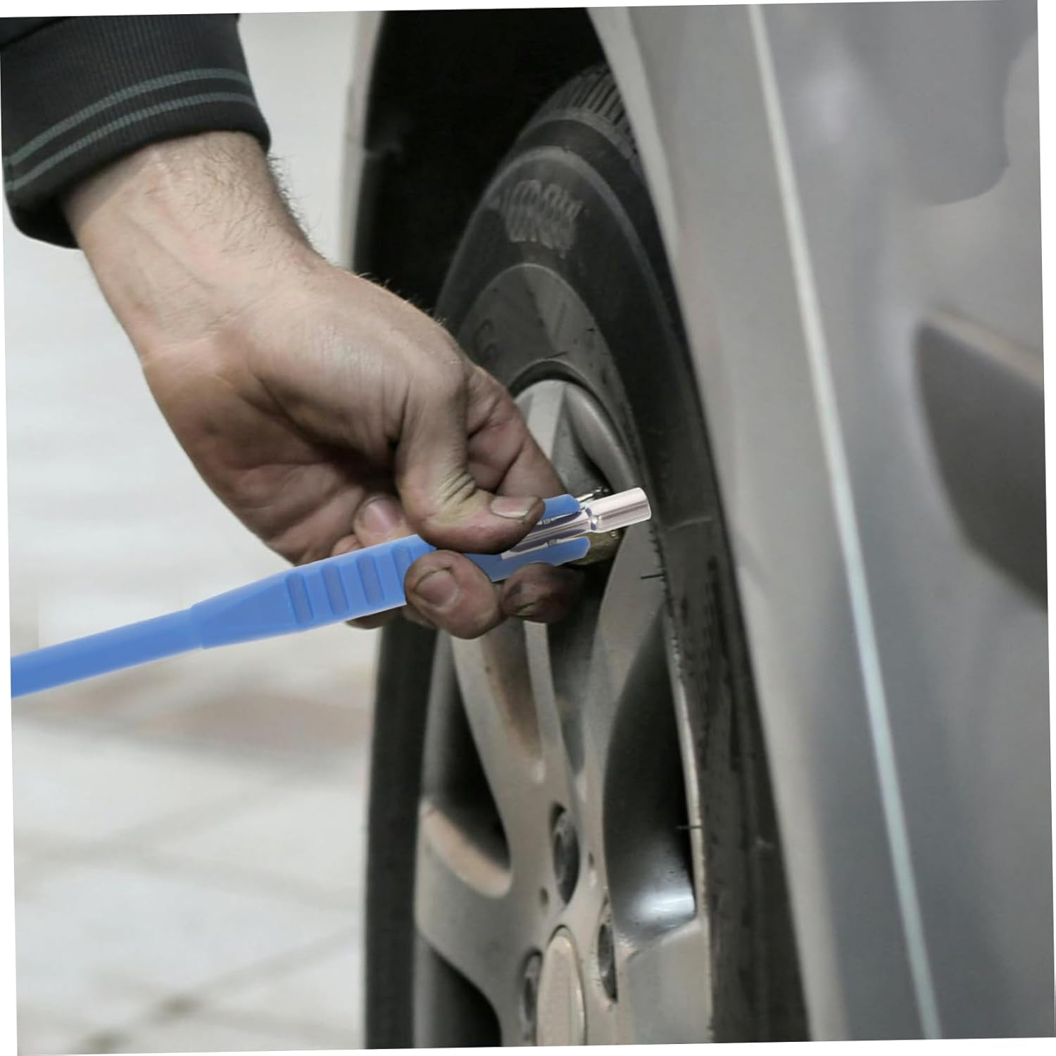 Mikinona Valve Core Wrench for Automotive Tire Stem Core Maintenance Tool Construction image number 4