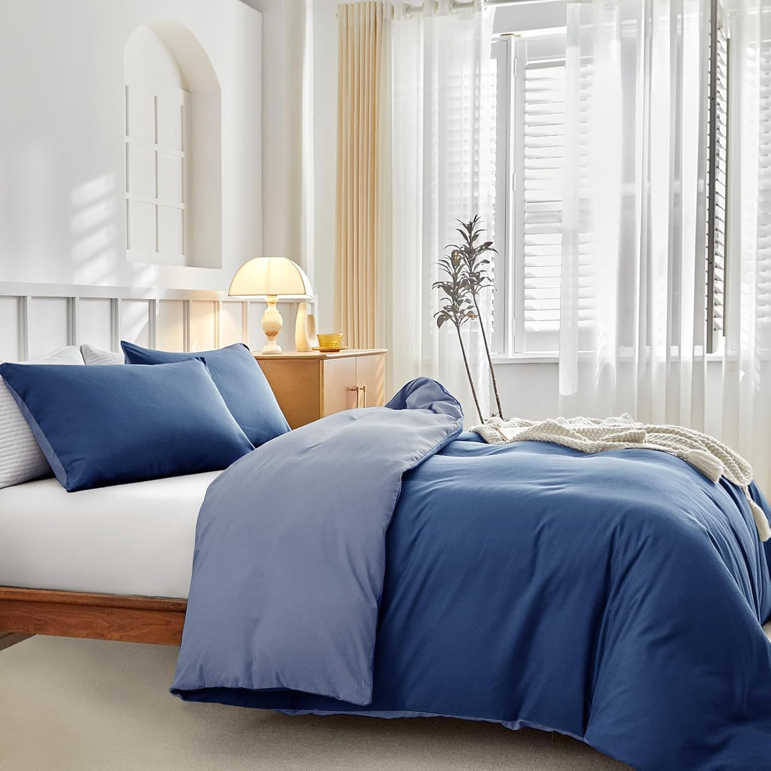 Tokokimo Queen Quilt Cover Set, Ultra Soft Microfiber Bedding Duvet Cover Set, 3 Piece Solid Color Doona Cover Set with Zipper Closure and Corner Ties (Navy, Queen)