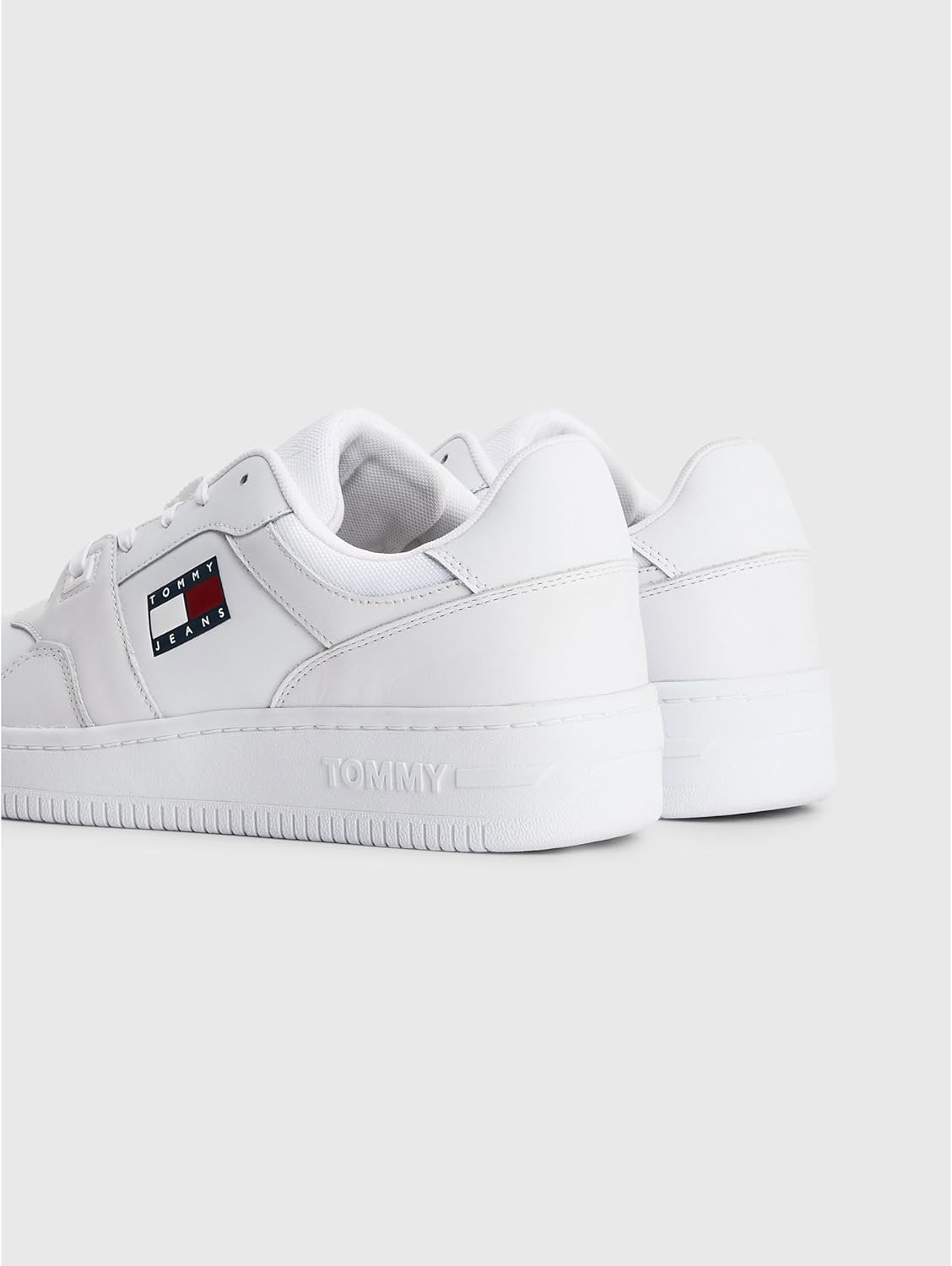 Tommy Hilfiger Men'S TJ Retro Basket Essential Sneaker image number 2