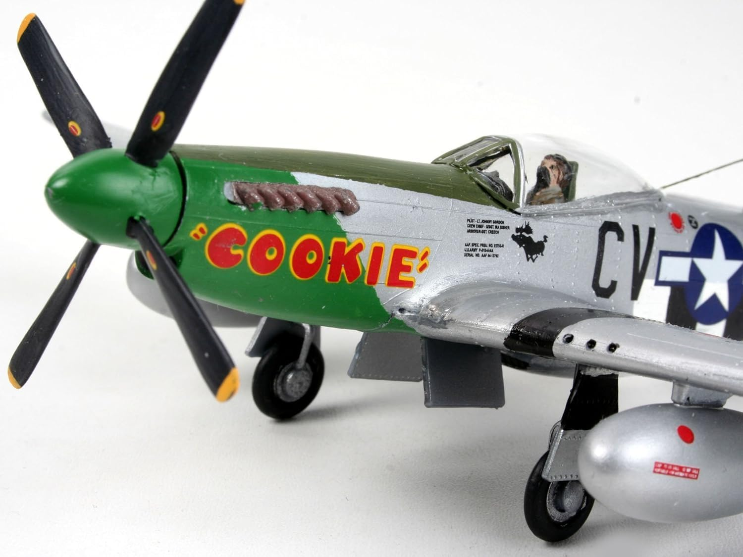 Revell P-51D Mustang 1:72 Scale Model Kit -Plastic Model Kit