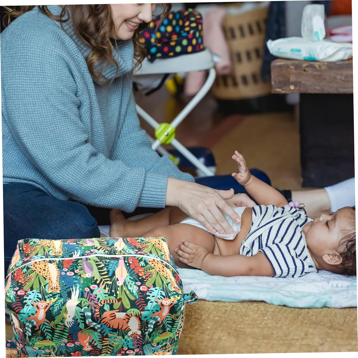 Bestonzon Reusable Waterproof Diaper Storage Pouch Nursery Wet Bag Portable Travel Diaper Storage Bag for Baby Care image number 4