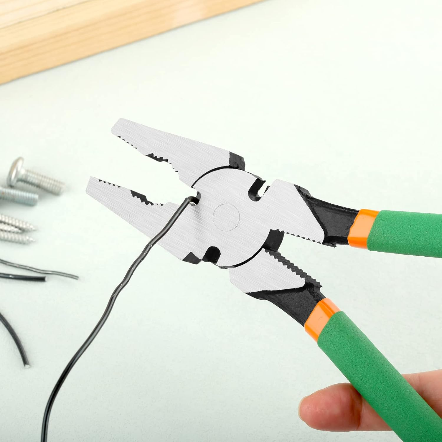 LEONTOOL 10 Inch Fencing Pliers with Wire Cutters, Heavy-Duty Multi-Purpose Fence Pliers for Installing and Maintaining Wire Fences image number 2