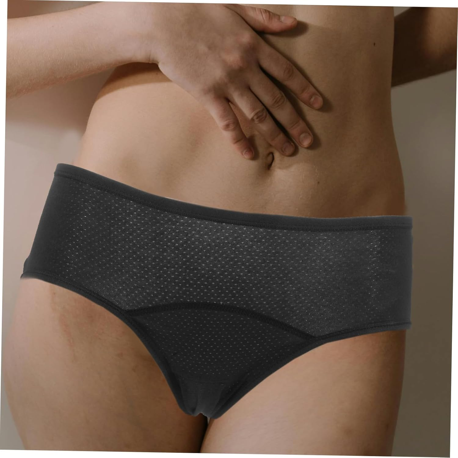 Leak Underwear Women Mid Waisted Period Briefs Comfortable Breathable Cotton Seamless Panties for Secure Fit Suitable for Grey image number 2