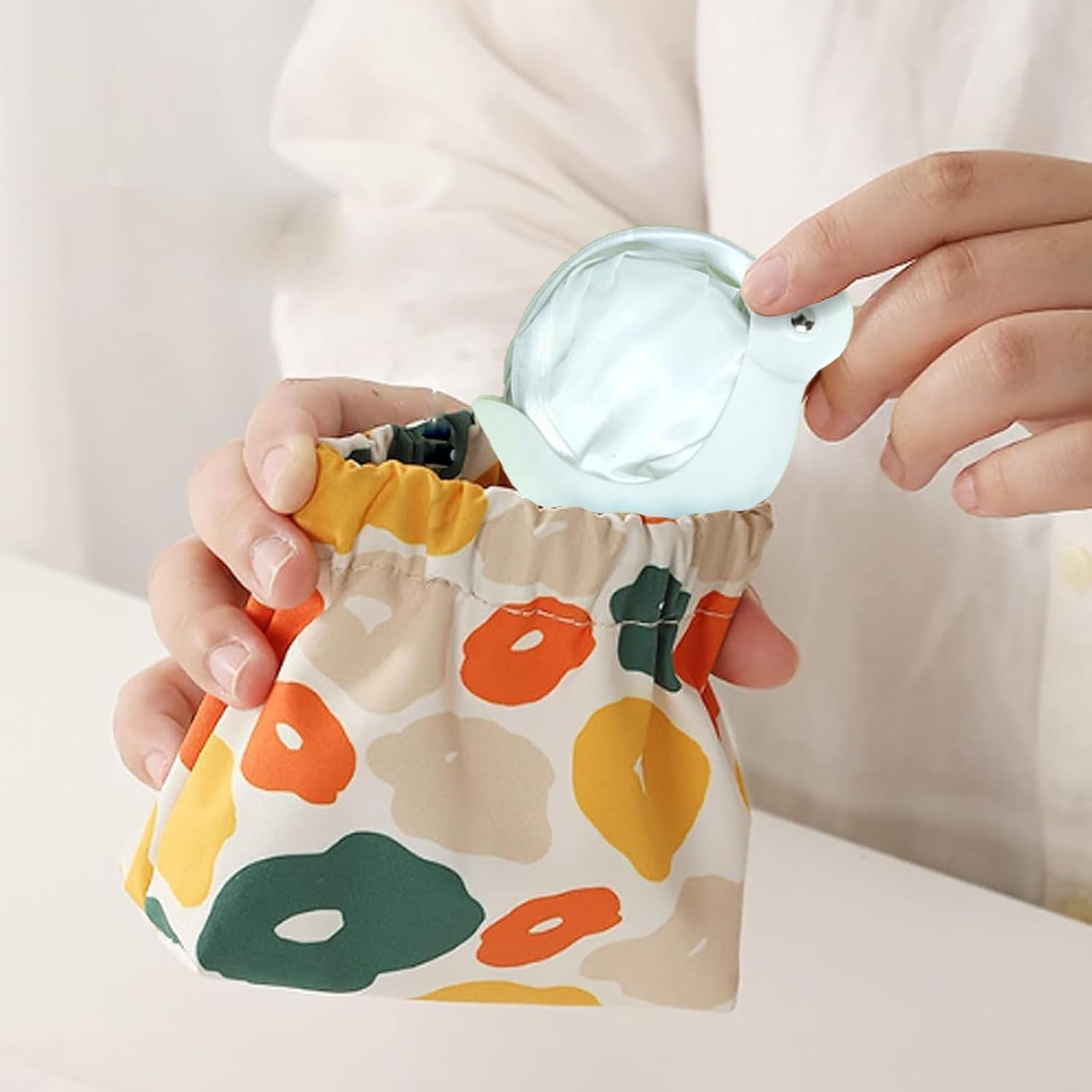 2 Pcs Foldable Fan,Handheld round Folding Fan,White Hand Held Fans，Plastic Mini Fan for Wedding, Home Decoration,Children'S Painting Diy,Dancing Party Summer Performance image number 4