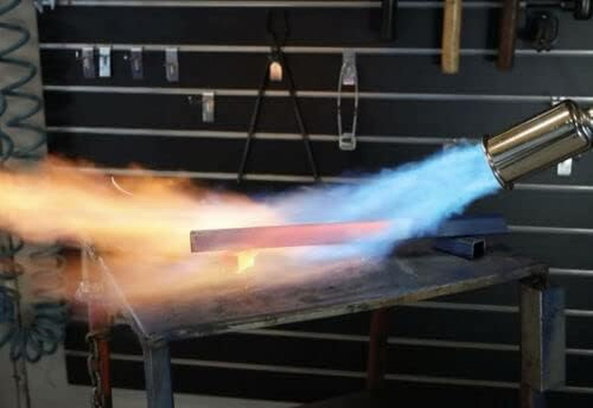 Weldclass Platinum LT40 LPG Burner Combo Kit - 2 X Blow Torch, Regulator for BBQ Welding Weed Burning Cooking Camping Heat WC-02991 image number 4