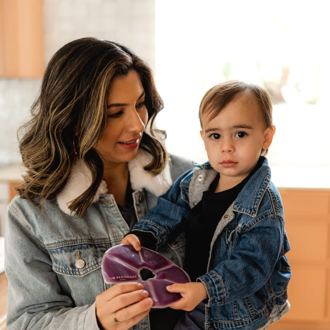 New Beginnings Reusable Breast Care Hot & Cold Therapy Packs for Breastfeeding image number 6