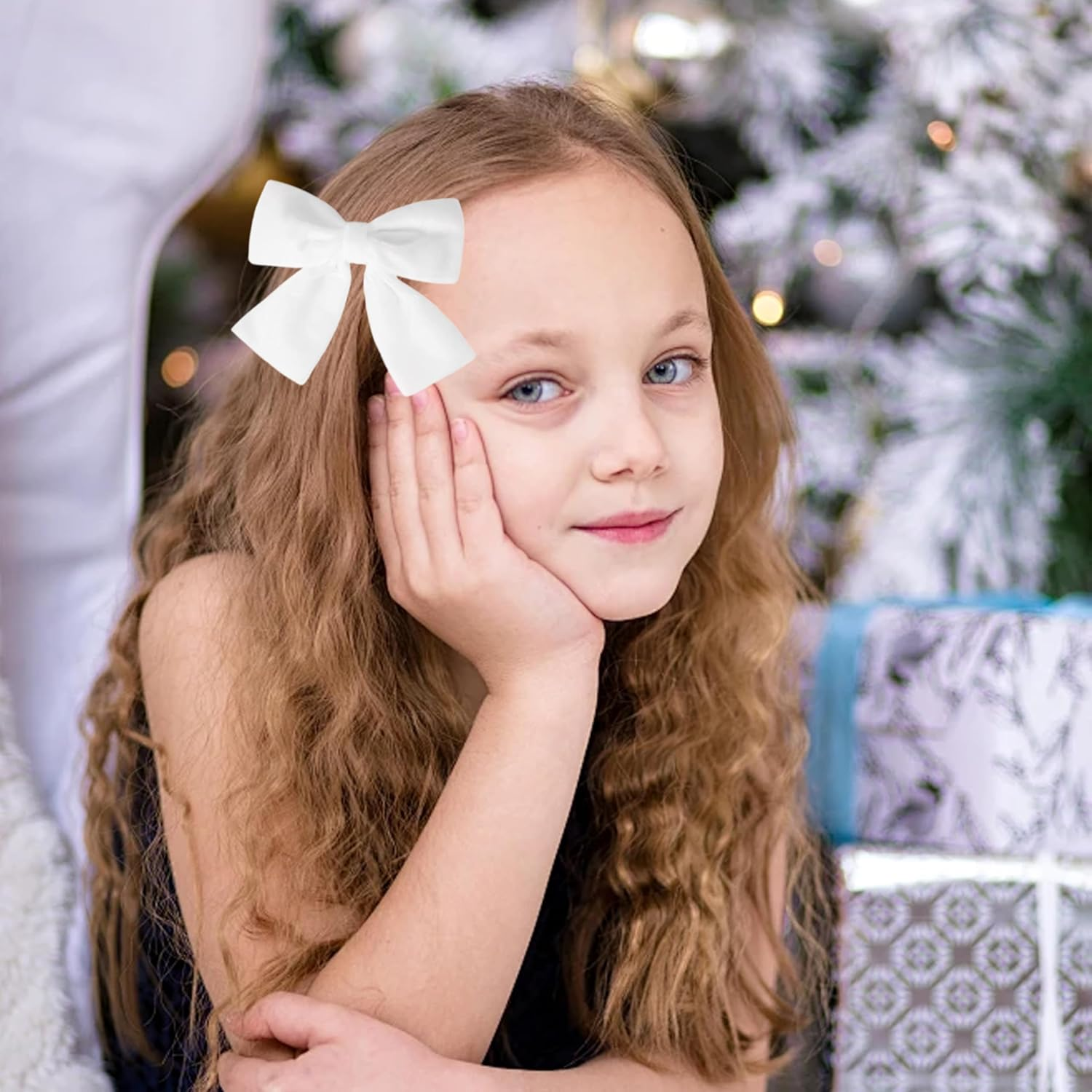 SANTUO Elegant Hair Bow Hair Clip - 2 Pieces Hair Clip Bow for Women & Girls, Vintage Velvet Hair Bows Accessory in (White) image number 3