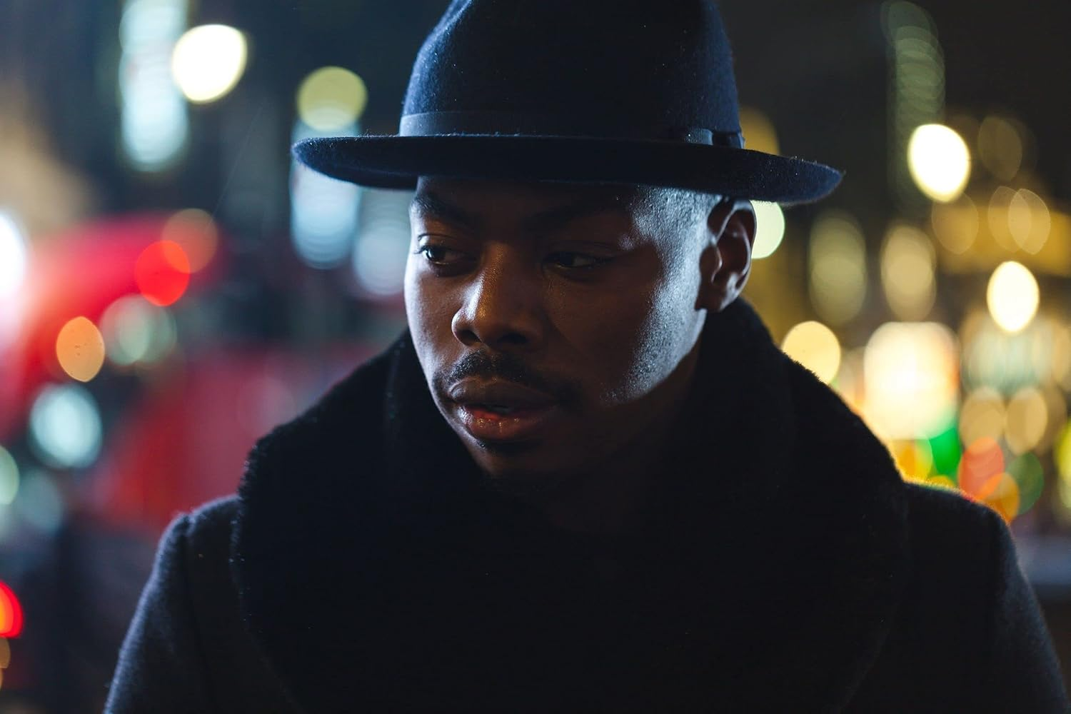 Canon EF 100Mm F/2.8L Macro IS USM Lens - AU Version image number 2