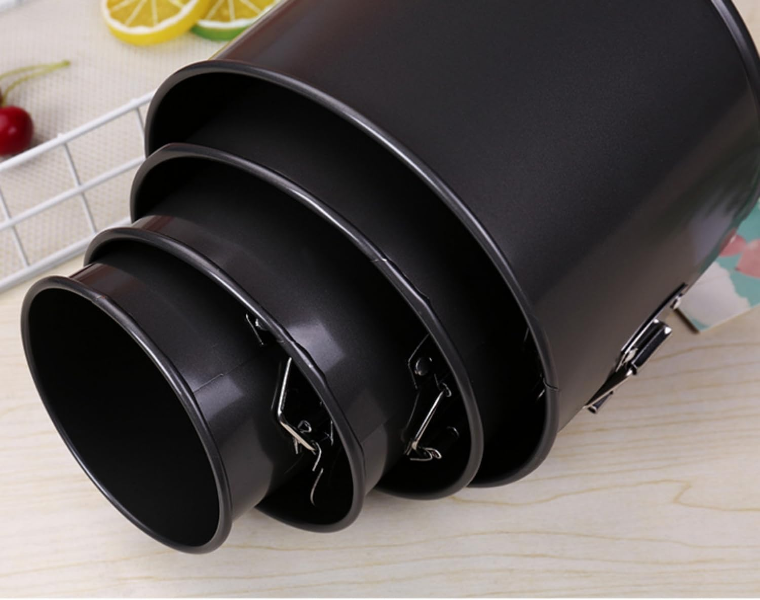 WUWFKUI 4Pcs Cake Moulds Nonstick Springform Pan,With Removable Bottom Tall round Cheesecake Pan Set Size of 10Cm, 12Cm, 14.5Cm, 17Cm image number 2