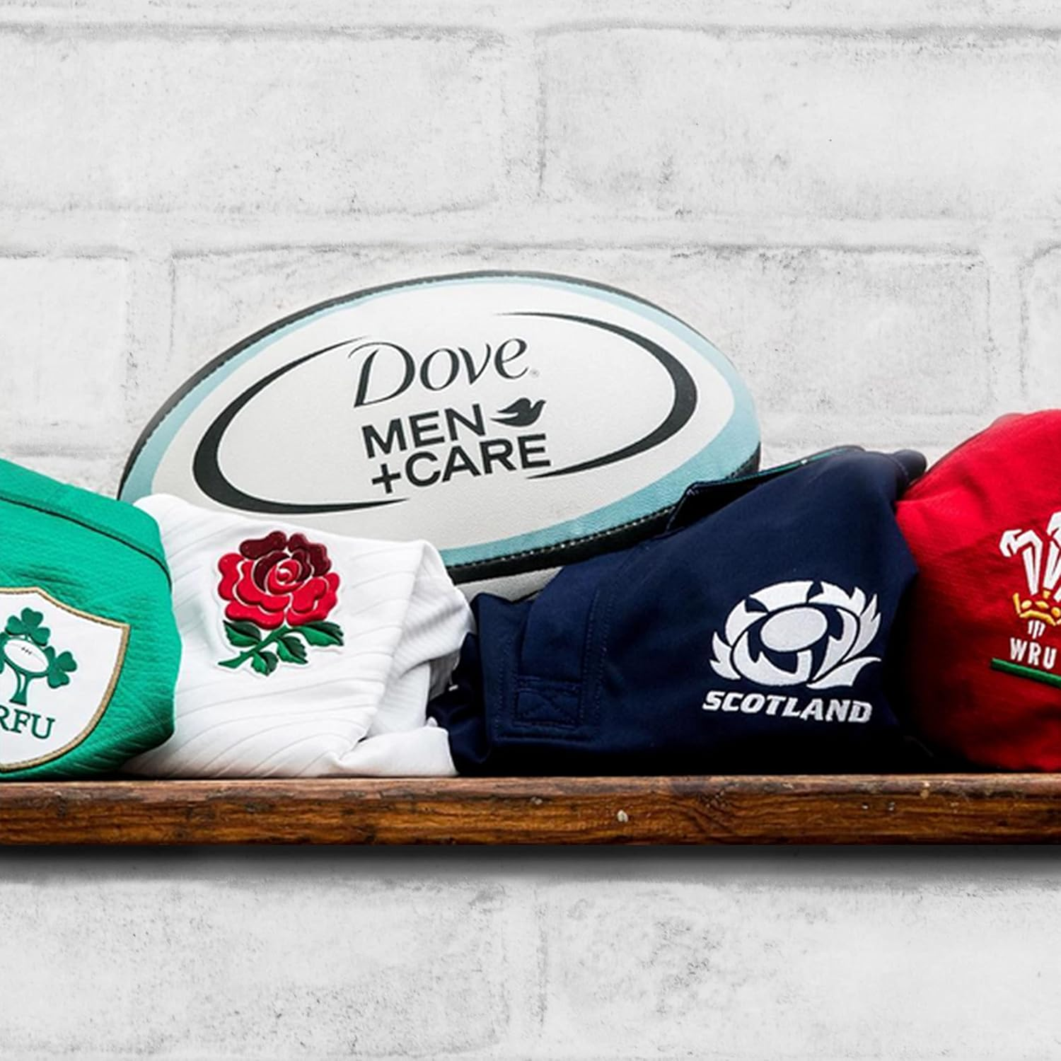 Dove Men+Care Silver Control Body Spray for Men, 150 Ml image number 2