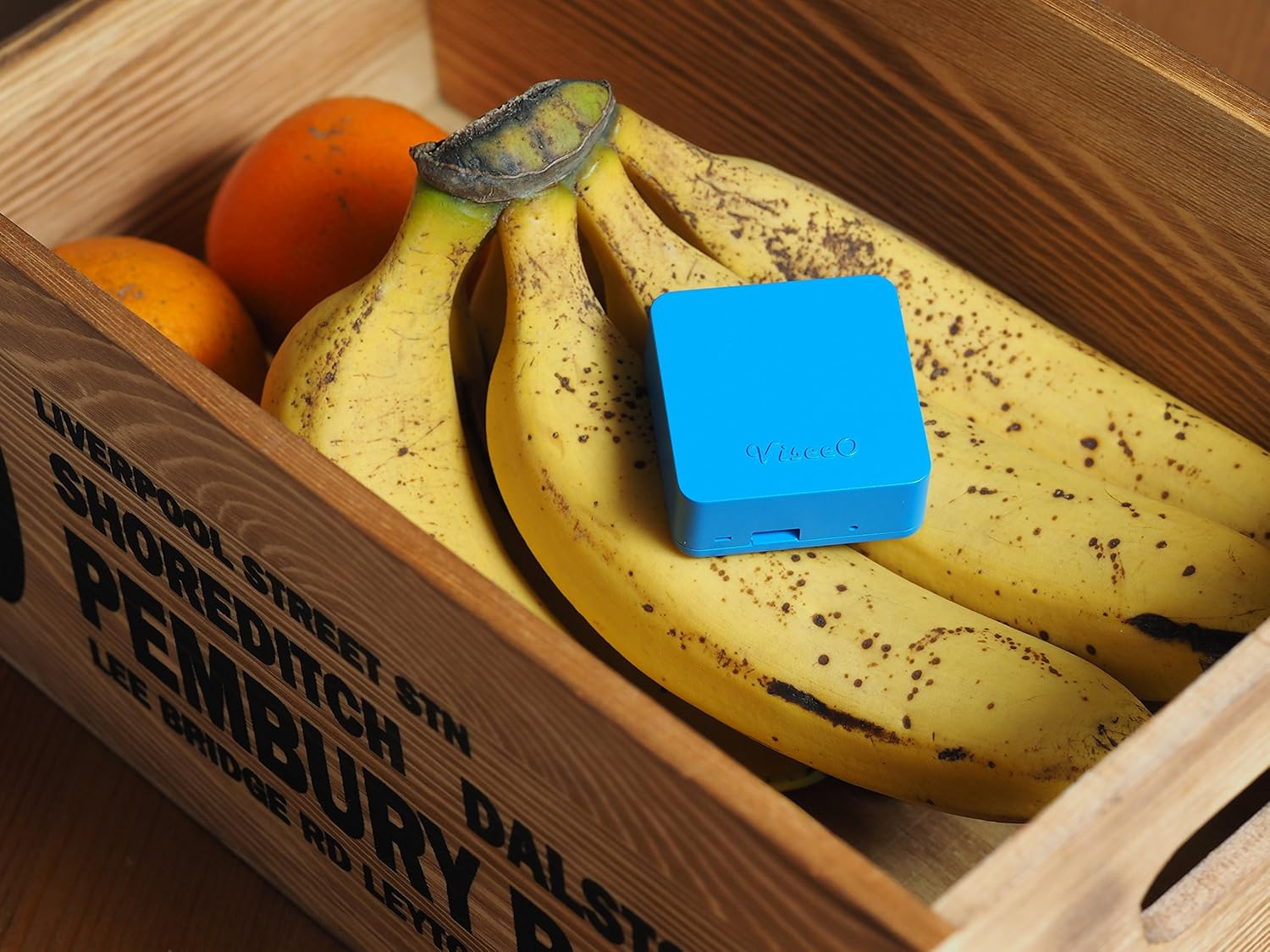 Viseeo QUBS Smart Temperature & Humidity Data Logger (Black) image number 4