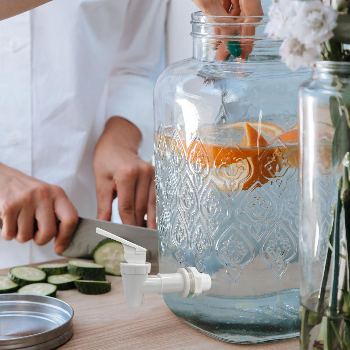 2 Pcs Replacement Cooler Faucet, Reusable Spigot Spout Water Beverage Lever Pour Dispenser Valve Water Crock Water Tap, BPA Free Plastic Water Spigot (Milky)