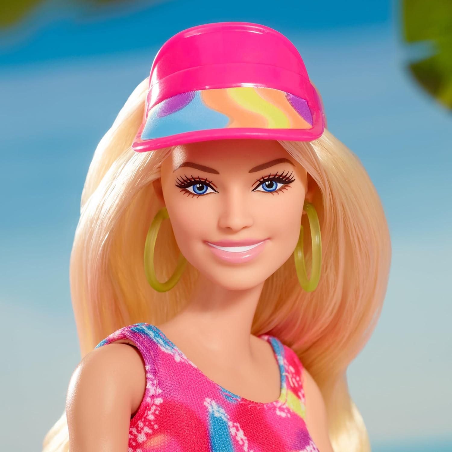 Barbie the Movie Doll, Margot Robbie as Barbie, Collectible Inline Skating Doll Wearing Leotard, Biker Shorts and Inline Skates image number 4