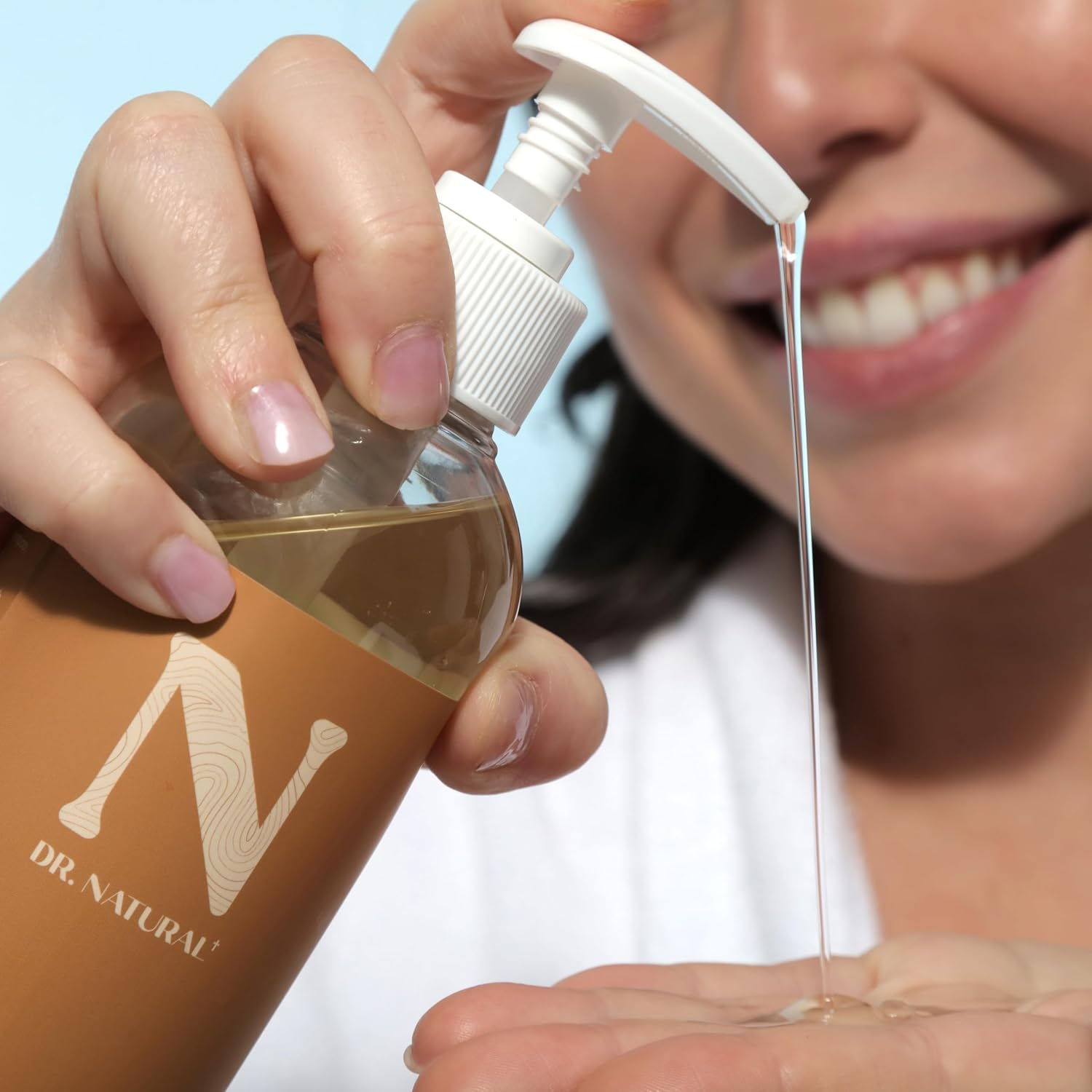 Dr. Natural Castile Liquid Soap - Multi-Use Body Wash, Shampoo and Face Wash - Hydrating Body Soap for Skin, Hair, Pets and Home - Almond - 473 Ml image number 5