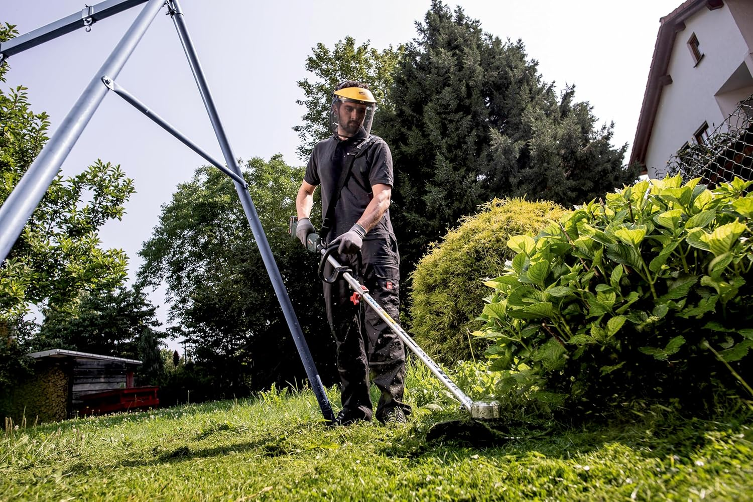 Metabo 18 V Brushless Lawn Trimmer with D-Handle (Skin Only)