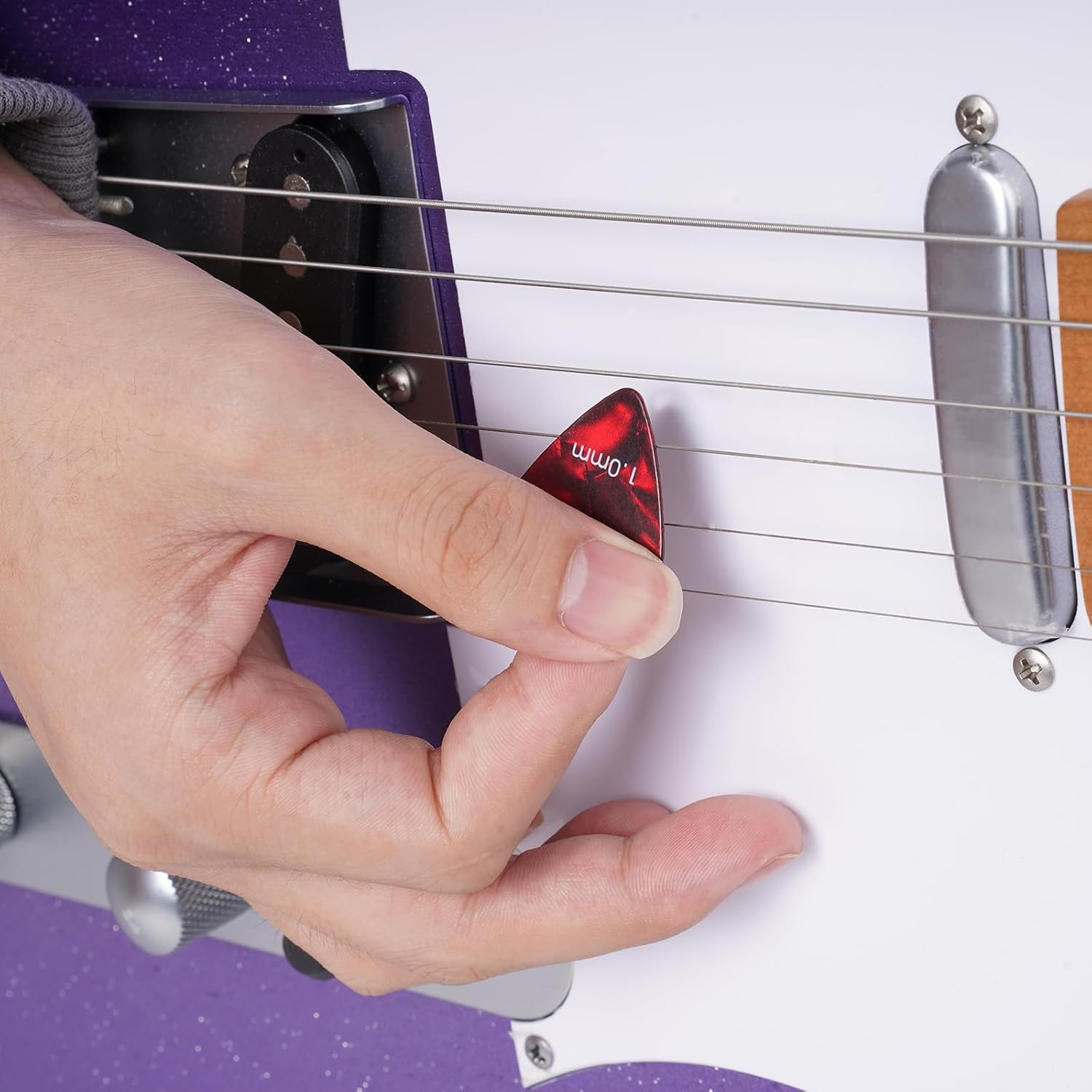 18 Pack Celluloid Guitar Picks with Organizer Storage Box & Holder Case,0.5 0.57 0.75 0.84 1.0 1.2 Mm Six Timbres and Touch Thicknesses & Variety Colorful Plectrums for Bass Electric Acoustic Ukulele image number 2