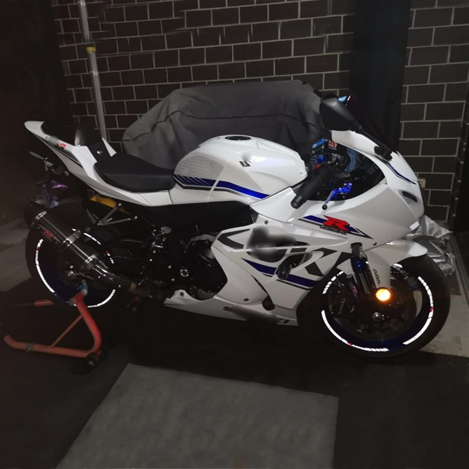 Stickers for Yamaha Xmax Xmax Motorcycle Inner Wheel Stickers Rim Reflective Decoration Decals Car Accessories (Color : Red)