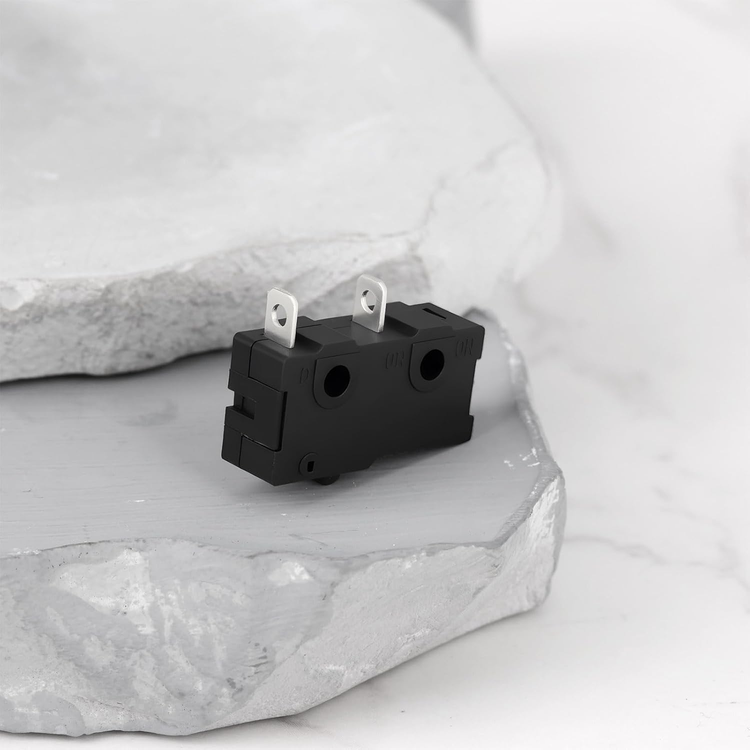 Ecsing 10Pcs KW11-3Z-A 2-Pin Microswitch No Lever 10T85 SPDT 5A 125 250VAC for Automotive Electrical Wiring Electronics image number 5