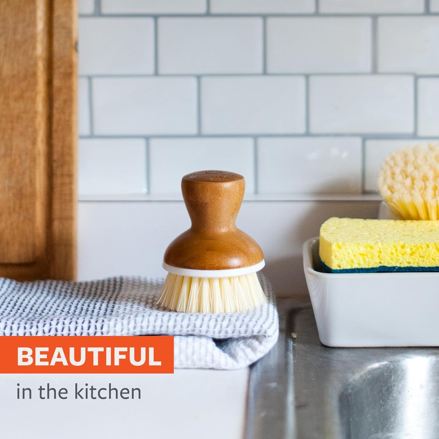 Full Circle Bubble up Bamboo Dish Brush &ndash; Ergonomic Palm Scrubber with Handle for Kitchen Cleaning, Hand Washable Brush, White, Pack of 1 image number 5