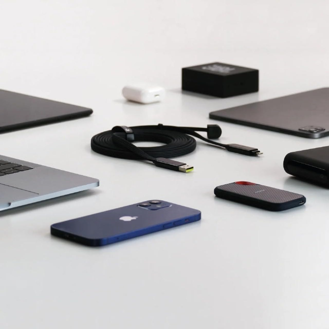 Rolling Square Incharge XL Charging/Data Transfer Cable, 2 Metre Length, Black image number 2