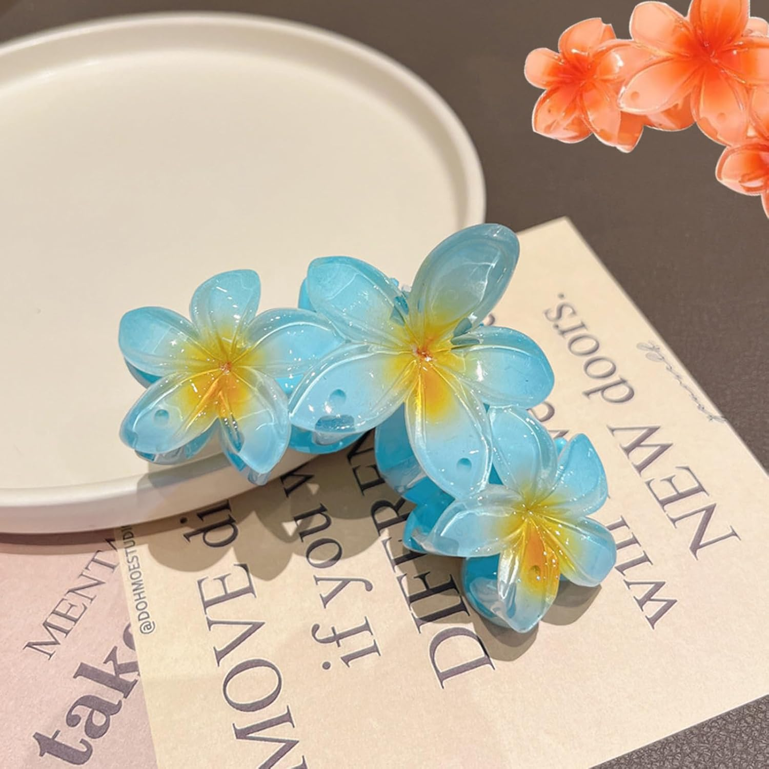 Niaciswe Hawaiian Flower Claw Clips, Pack of 4 Flower Hair Clips, Flower Hair Clips, Large Claw Clips for Thick Hair, Flowers Hair Clip, Large for Washing Face image number 4