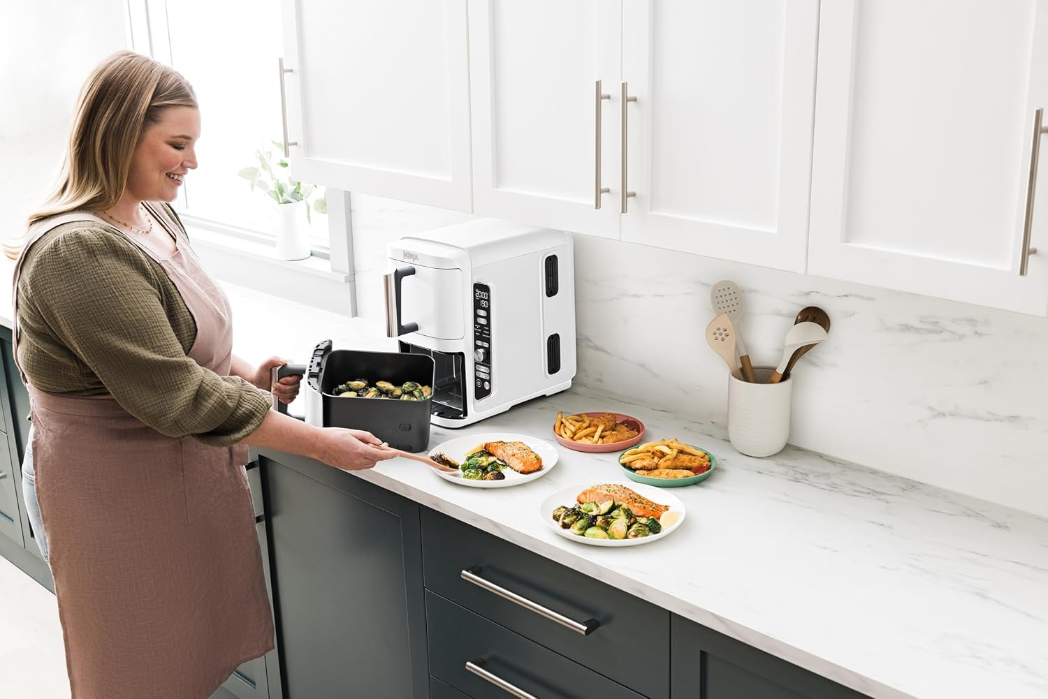 Ninja SL400ANZ Double Stack XXXL 9.5 Liter 2 Drawer Air Fryer, White image number 2