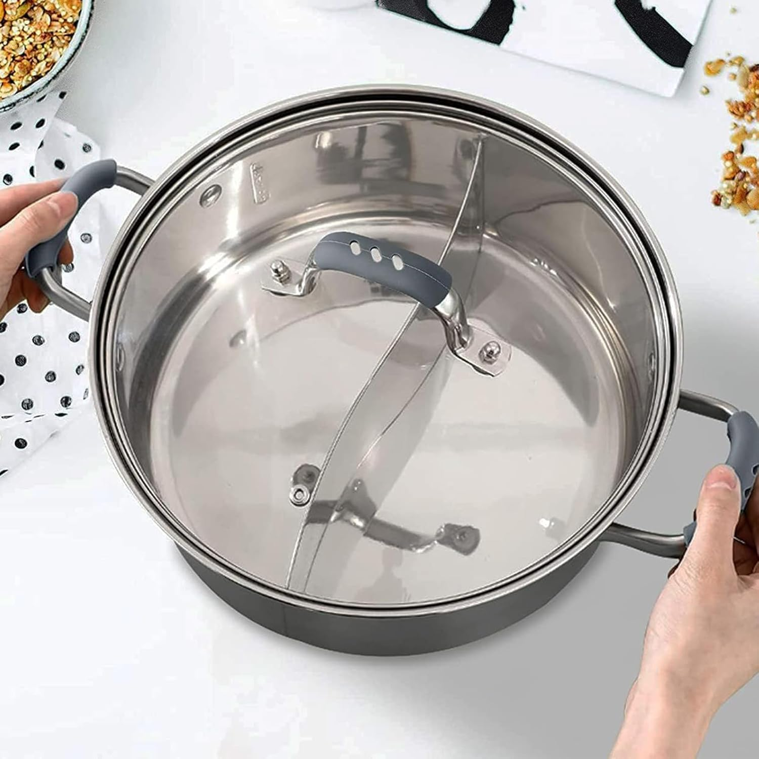 6Pcs Silicone Assist Handle Holder Grip,Non Slip Pot Grip Handle Sleeve,Non-Slip Pot Handle Covers, for Frying Cast Iron Skillet Metal Pan (3 Colors) image number 4