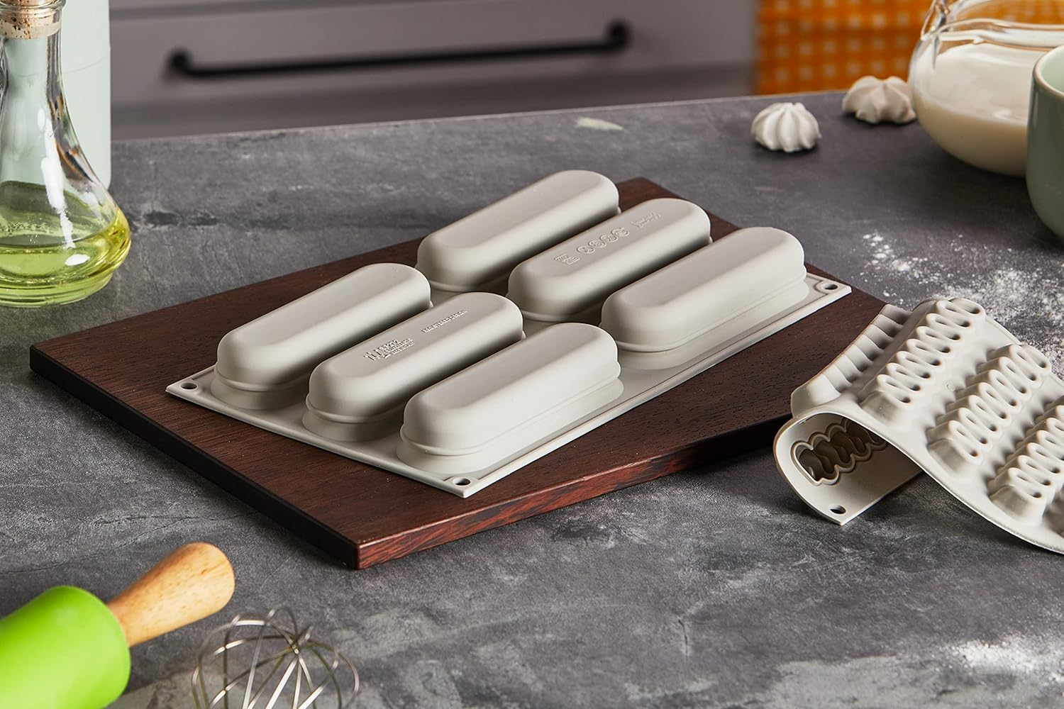 Silikomart 25.275.13.0065 Kit Pop &Eacute;clair Silicone Mould, Grey image number 2