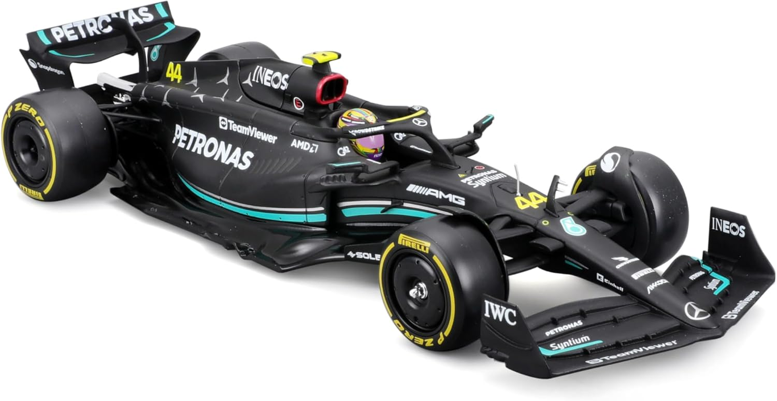 Bburago 1:24 Race Mercedes W14 (2023) W/Driver image number 5