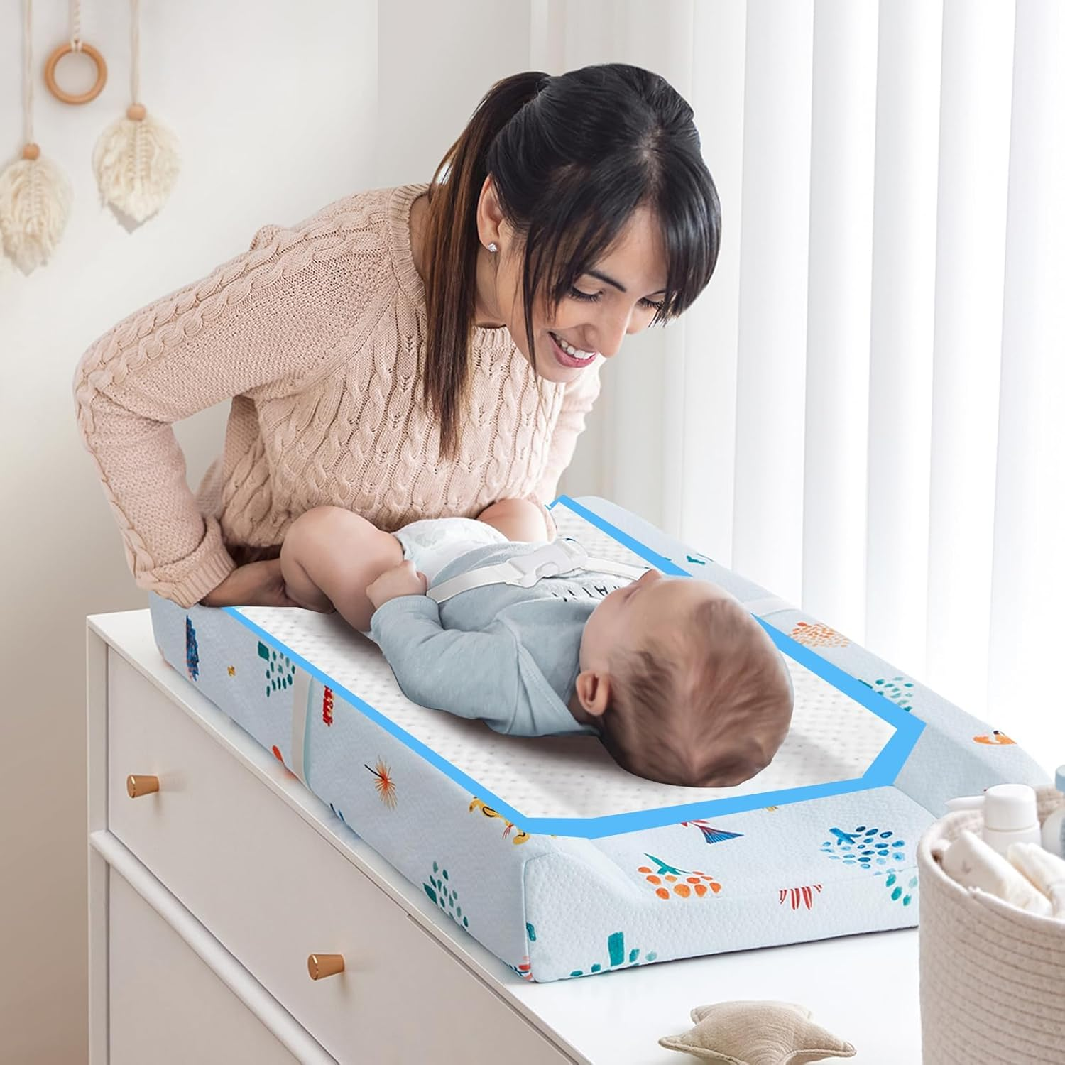 Baby Disposable Changing Pads 100 Pack Disposable Baby Underpads，Super Soft Ultra Absorbent Waterproof Mat 13 X 18 In image number 4