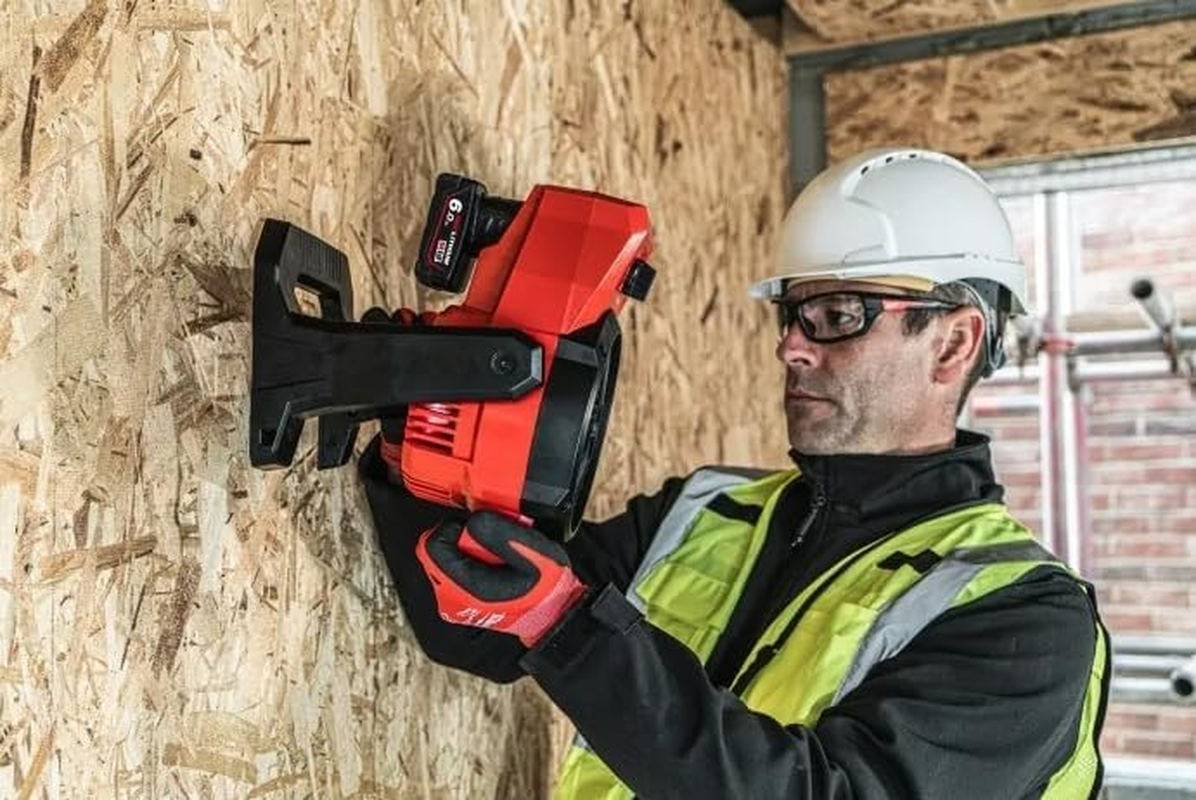 Milwaukee M12AF-0 12V Cordless Air Fan Bare Unit image number 3