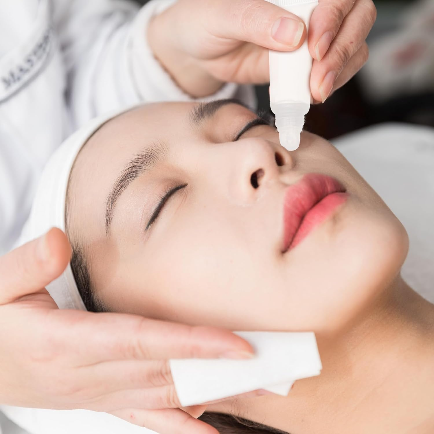 WOONEKY 10Pcs Empty Lip Gloss Tubes Refillable Lipstick Holders Transparent Travel Containers for Lip Gloss Oil and Liquid Storage image number 4