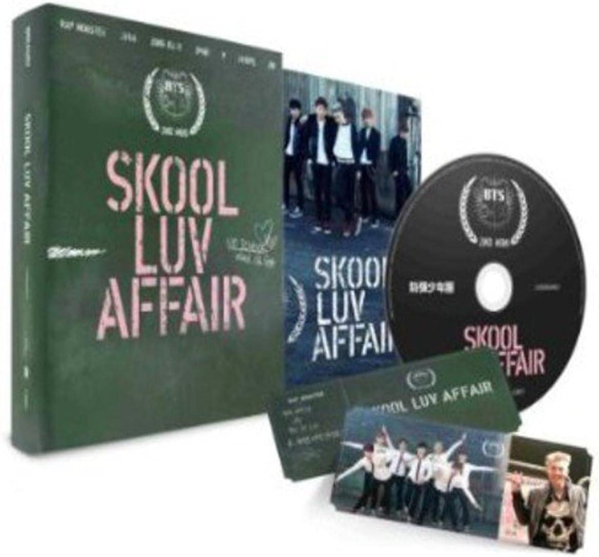 Skool Luv Affair (Incl. 115-Page Photobook and One Random Photocard)