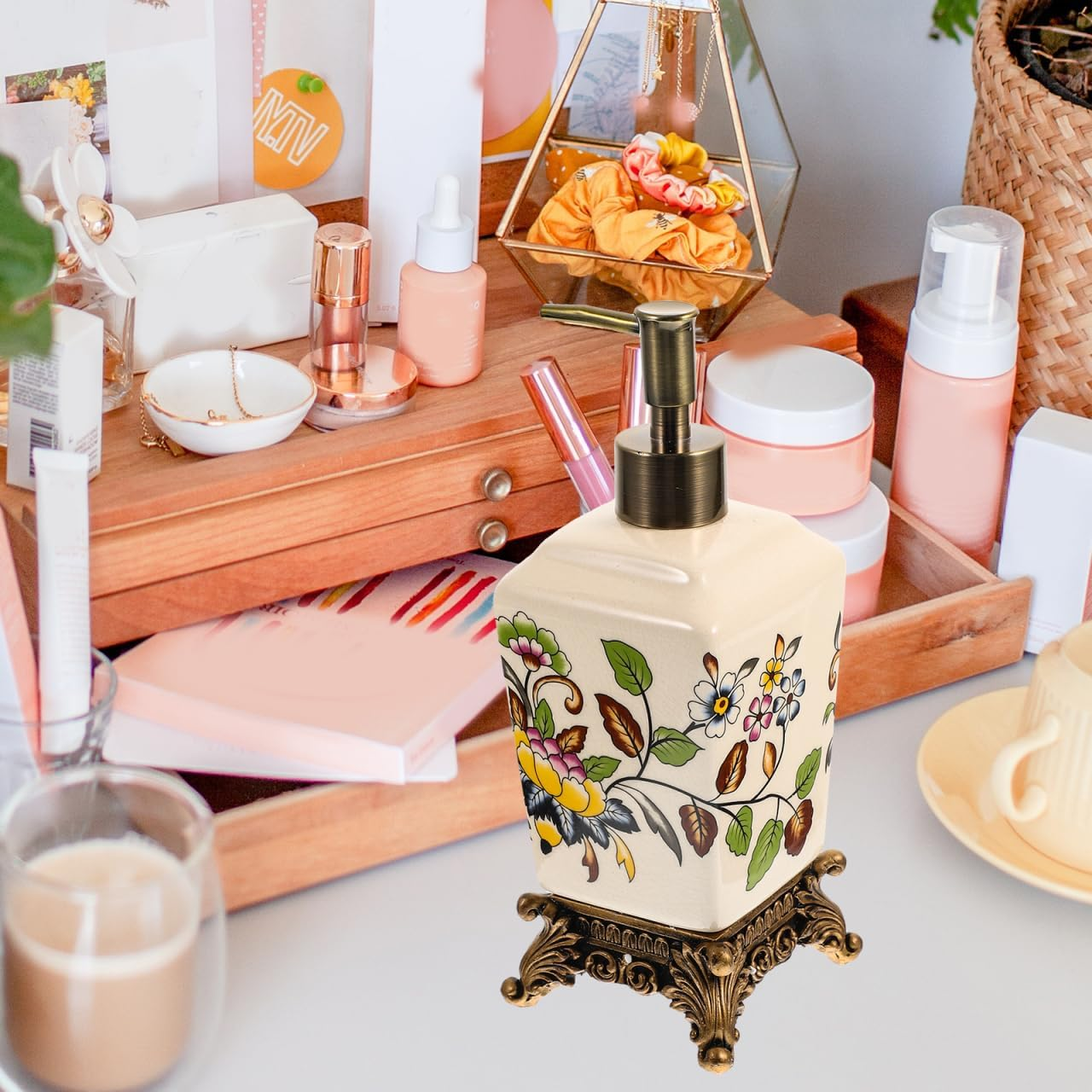 BESTOYARD Vintage Ceramic Soap Dispenser 340ML with Flower Printing Design, Easy-To-Use Lotion Holder for Home and Hotel Use image number 3