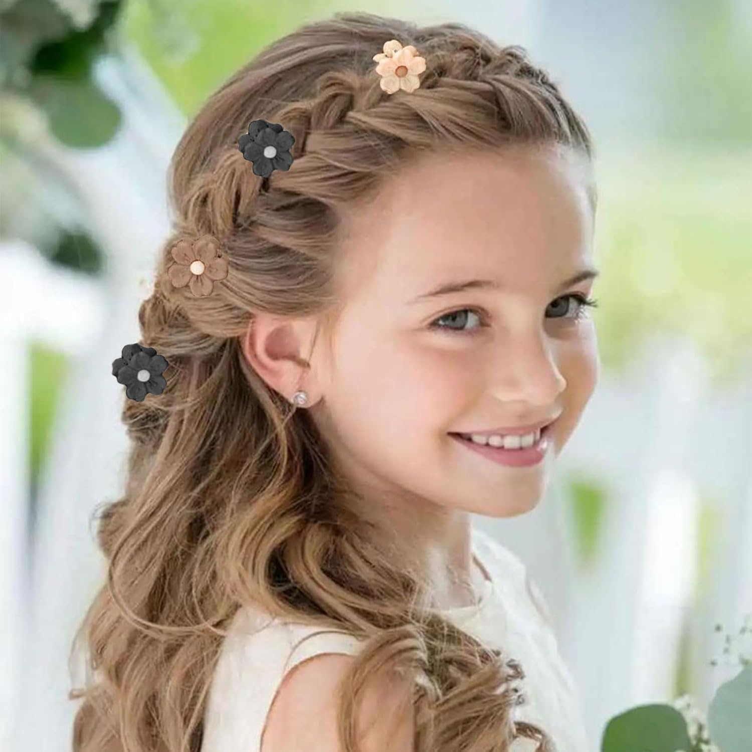 Lunarcharm 10 Pieces Small Flower Daisy Hair Clips for Women Girls Mini Hair Clips Hair Clips with Strong Hold Cute Hair Accessories image number 6