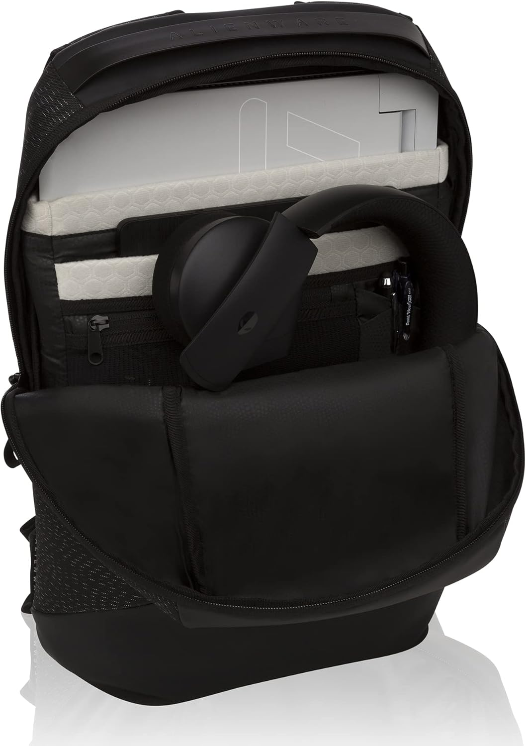 Alienware 15-Inch/17-Inch Horizon Backpack image number 4